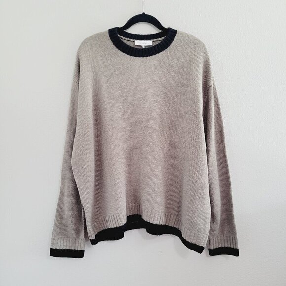 WEWOREWHAT Contrast Trim Oversize Crewneck Sweater Knit in Brown - Picture 1 of 4